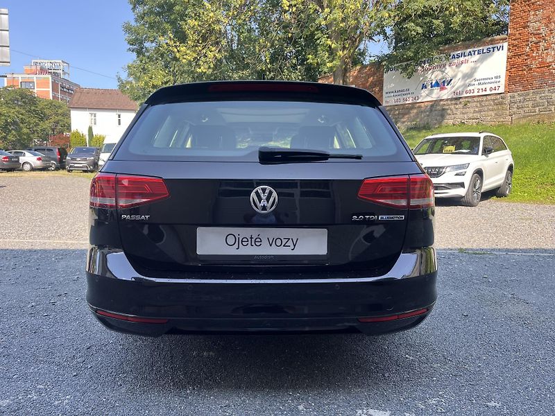 Volkswagen Passat (2017) 2,0TDi 110Kw COMF.PANO.AKCE! - fotka 6 z 20