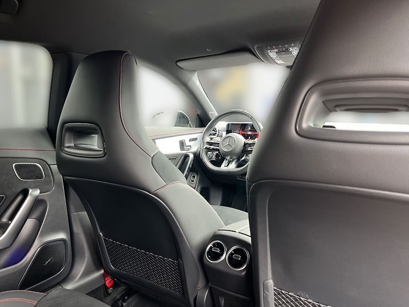 Mercedes-Benz CLA Třída Mercedes-AMG 35 4MATIC S - fotka 18 z 18