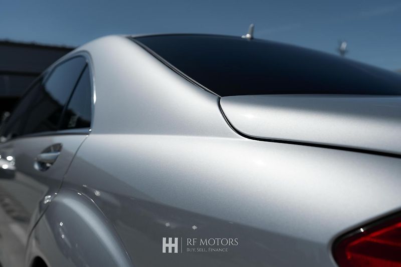 Mercedes-Benz Třídy S (2013) AMG S 63 5.5 V8 Biturbo - fotka 12 z 56