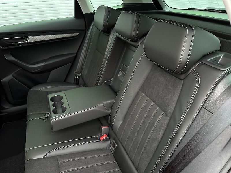 Škoda Karoq 1.5TSi DSG 150PS Matrix-LED V. - fotka 41 z 49