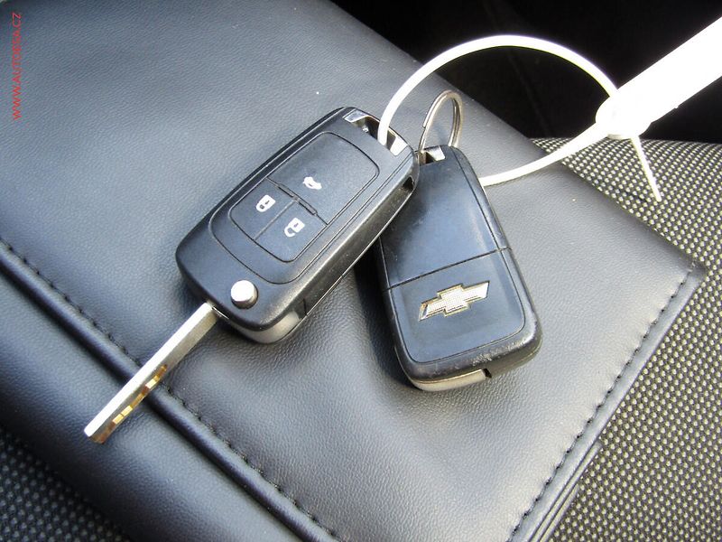 Chevrolet Cruze (2013) 1.8i, AC, temp - fotka 15 z 16
