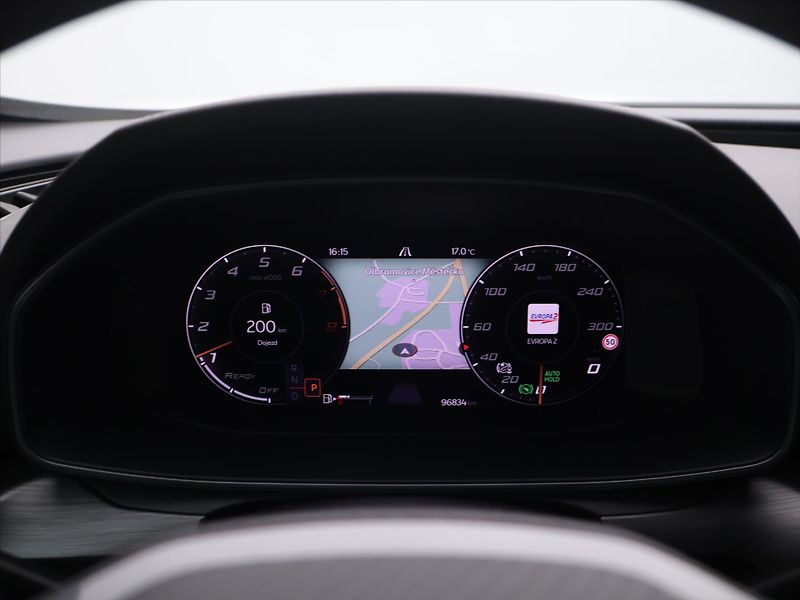 Cupra Formentor 1,5 TSI 110kW DSG DPH - fotka 16 z 28