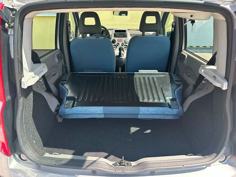 Fiat Panda 1.1i ČR/2MAJ/Garážovaný/BezKor - fotka 15 z 24