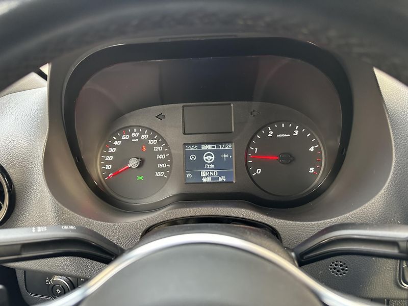 Mercedes-Benz Sprinter L2H2, 3,0 cdi ,aut. prevodovka - fotka 20 z 34