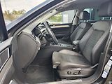 Volkswagen Passat 2.0 TDI/110kW Elegance DSG - náhled 17
