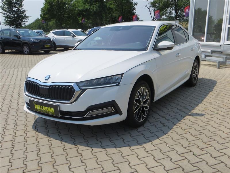 Škoda Octavia 2,0 TDI Style ČR - fotka 3 z 26