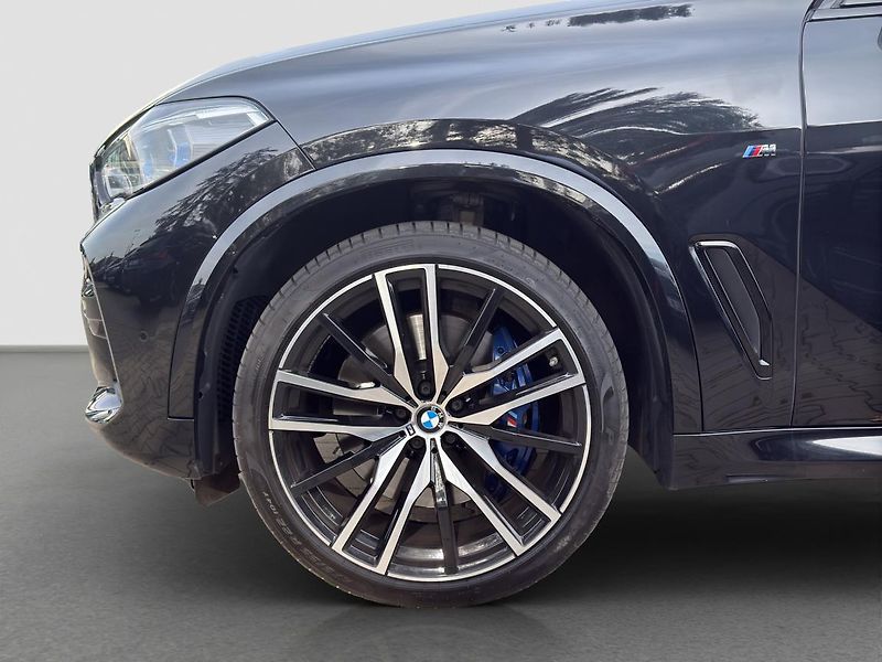 BMW X5 xDrive40i - fotka 22 z 22
