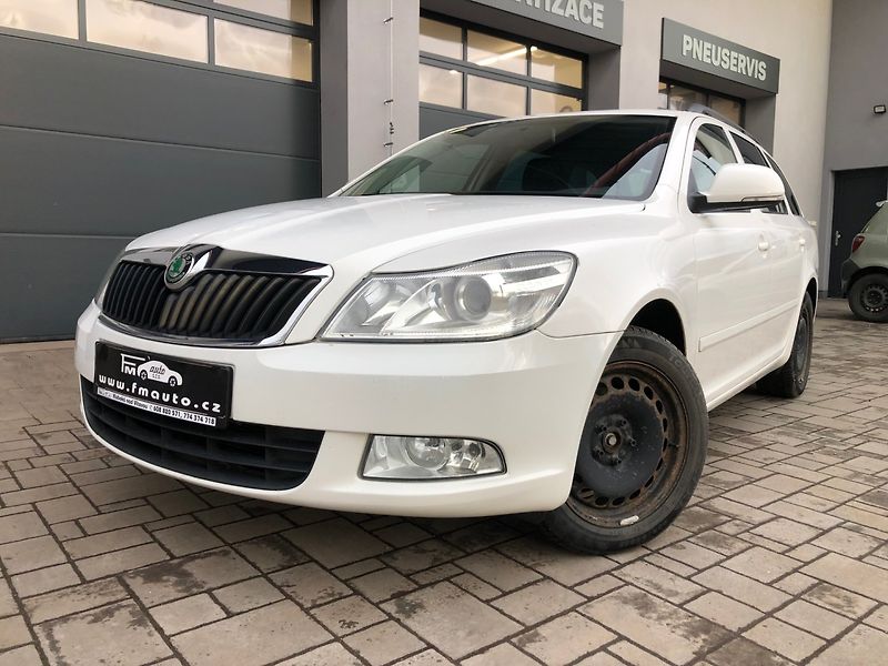 Škoda Octavia (2012) 1.6 TDi, 4x4, navigace - fotka 1 z 31