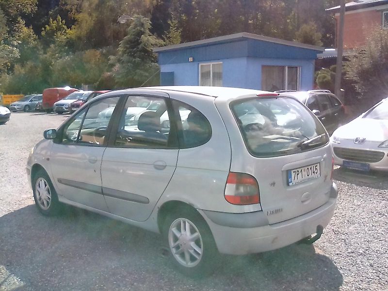 Renault Scénic (2002) 1.9 Dci Expression, jede dobře - fotka 6 z 30