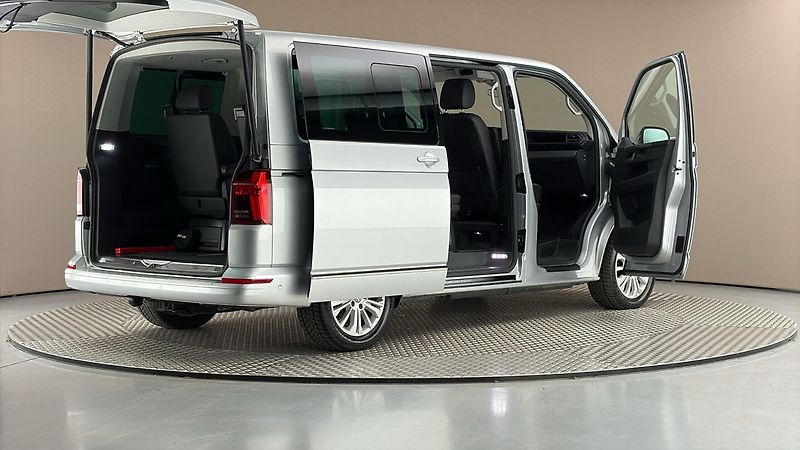 Volkswagen Multivan 2.0 TDI DSG 4motion Highline - fotka 6 z 28