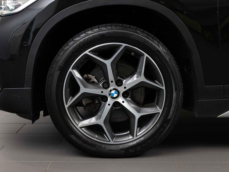 BMW X1 xDrive18d - fotka 6 z 21