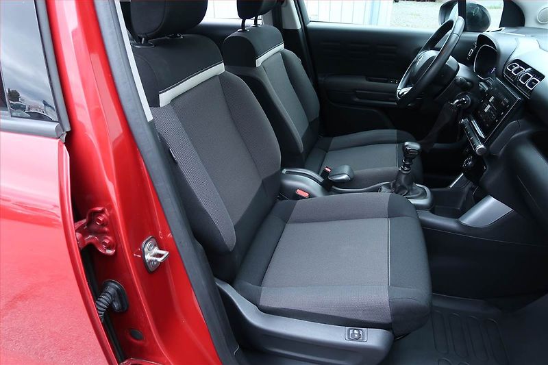 Citroën C3 Aircross (2020) 1.2 PureTech, Navi, Tempomat - fotka 9 z 24