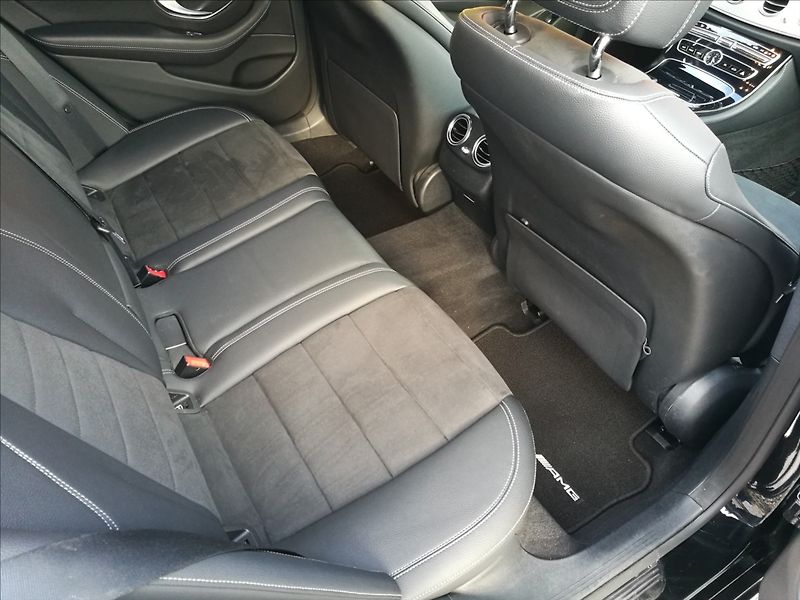 Mercedes-Benz Třídy E 300 CDI 180kw - fotka 17 z 23