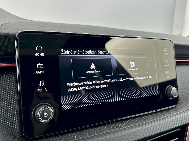 Škoda Kamiq (2025) DSG 1.0TSI 85kW Monte Carlo - fotka 14 z 33