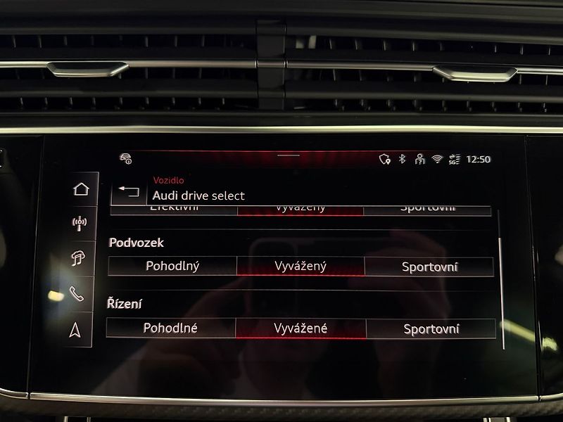 Audi Q8 50 TDI QUATTRO, S-LINE, MASÁŽE - fotka 19 z 33