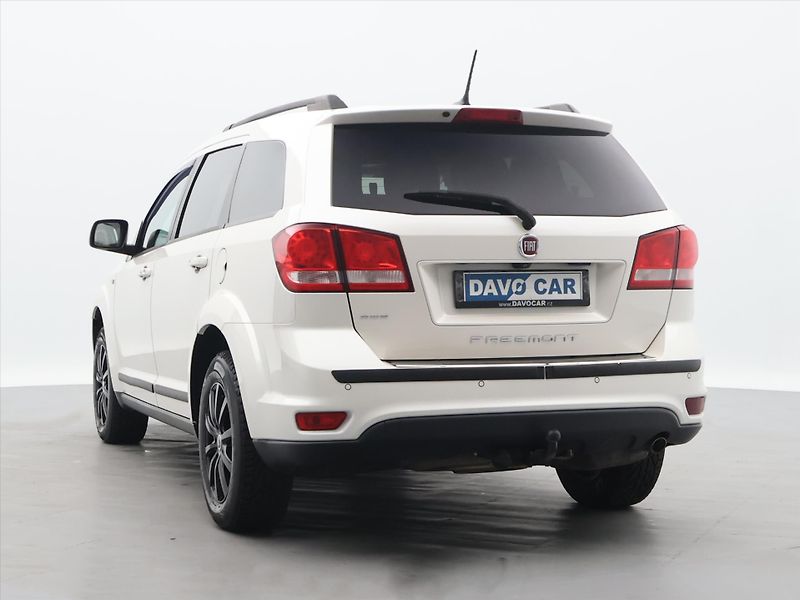 Fiat Freemont 2,0 MJT Aut. AWD CZ 7Míst Kůže - fotka 4 z 26