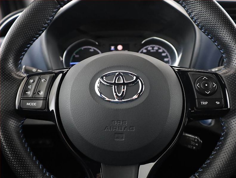 Toyota Yaris (2018) 1.5 Hybrid, Automat - fotka 8 z 19