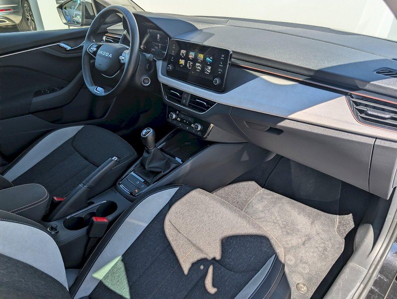 Škoda Scala (2025) 1,0 TSI / 85 kW Top Selection - fotka 10 z 30