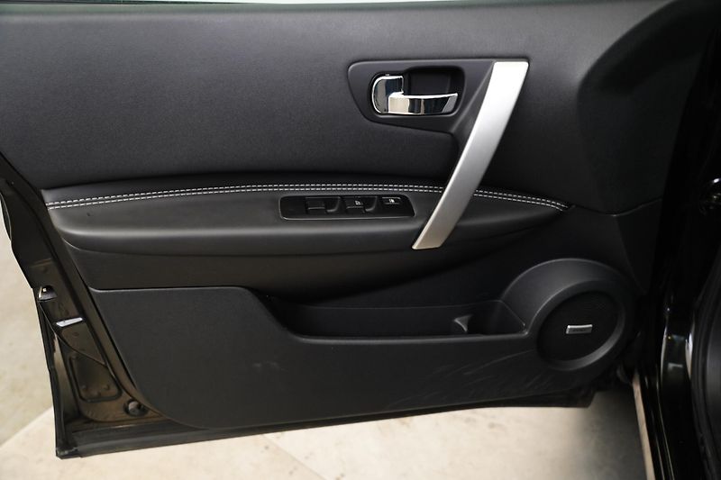 Nissan Qashqai - fotka 12 z 27