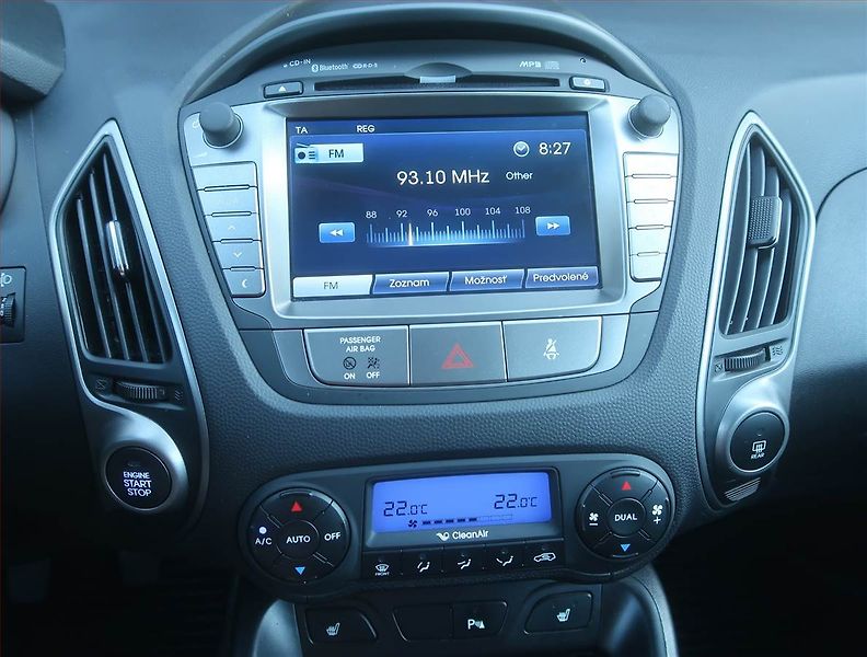 Hyundai ix35 (2015) 1.7 CRDi, Serv.kniha, Kůže - fotka 12 z 16