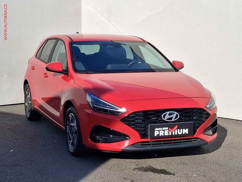 Hyundai i30 (2024) 1.5, ČR, Navi, kamera, LED - fotografie inzerátu