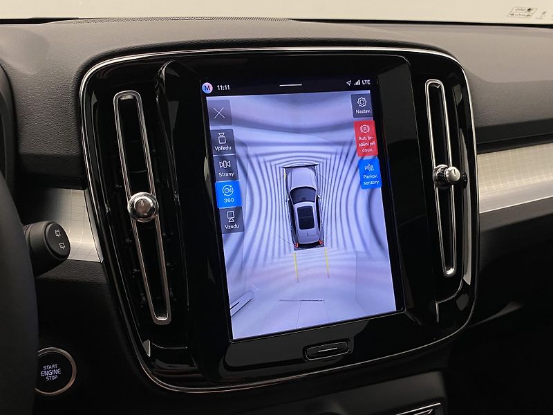 Volvo XC40 (2026) B3 AUT DARK ULTRA  - fotka 63 z 63