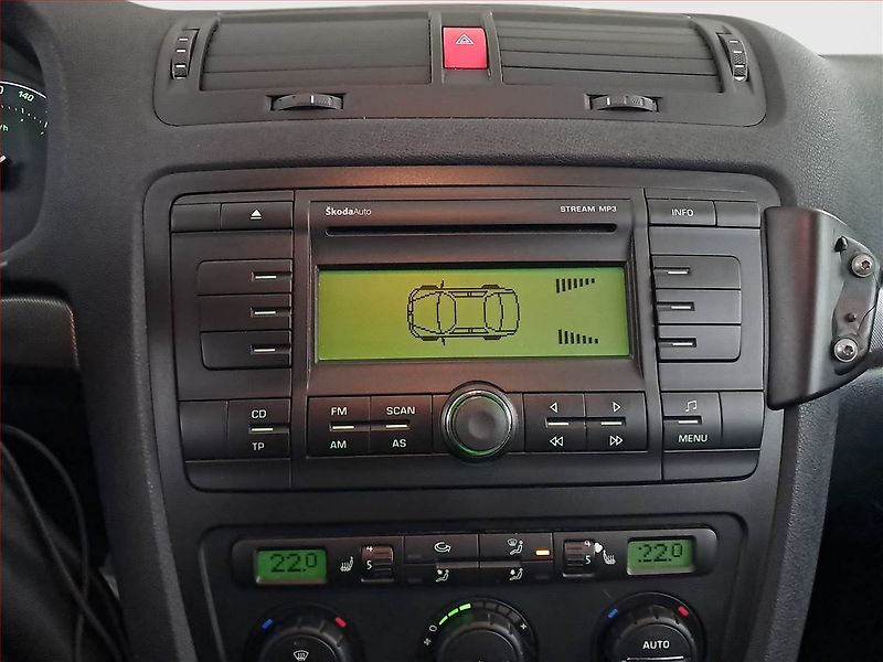 Škoda Octavia (2008) 2.0 TDI, Automat, po STK - fotka 16 z 18