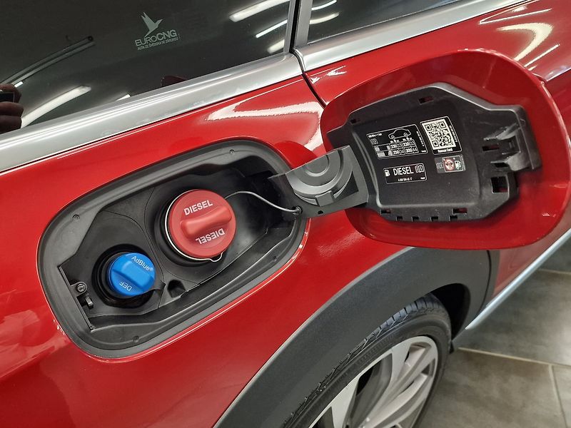Mercedes-Benz 220 (2017) - fotka 74 z 74