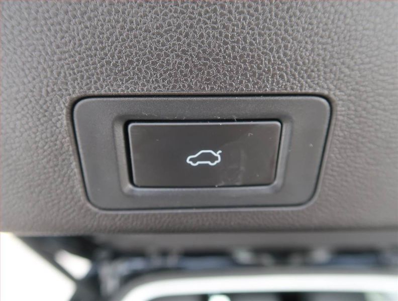 Jaecoo 7 (2025) Luxury 1.6 TGDI, 1.ČR, DPH - fotka 16 z 30