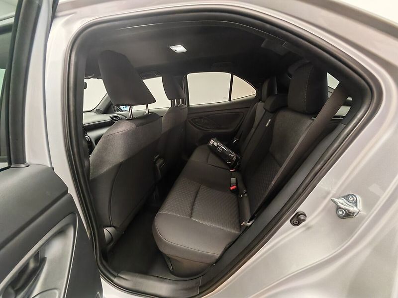 Toyota Yaris Cross 1.5 TNGA HEV 1 CVT Style 2x4 - fotka 21 z 36