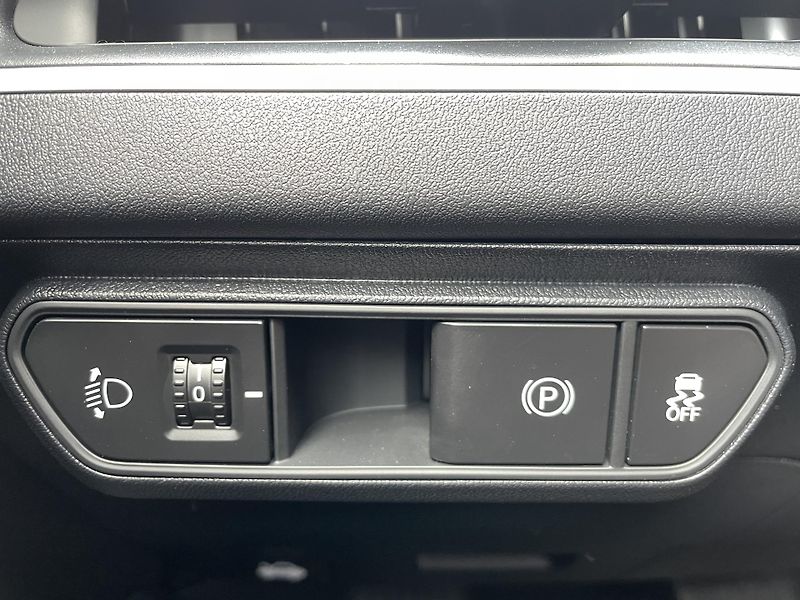 Kia K4 Sportswagon (2026) 1.6T-GDi 7DCT SPIN 110Kw - fotka 13 z 31