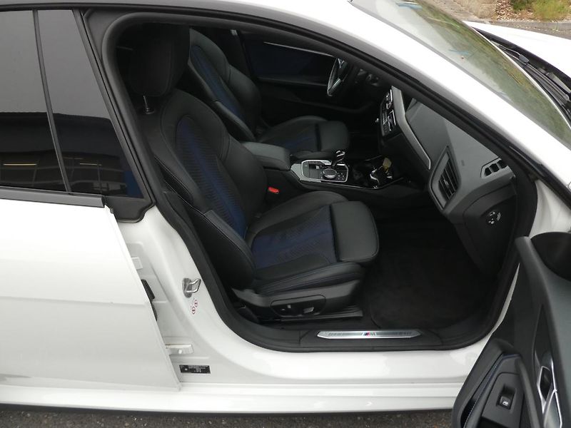 BMW Řada 2 Gran Coupe 218i 103kW M SPORT - fotka 13 z 15