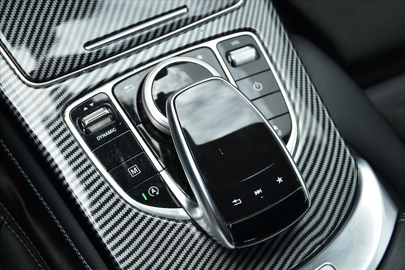 Mercedes-Benz GLC 220d 4MATIC COUPE SERV.KNIHA - fotka 23 z 27