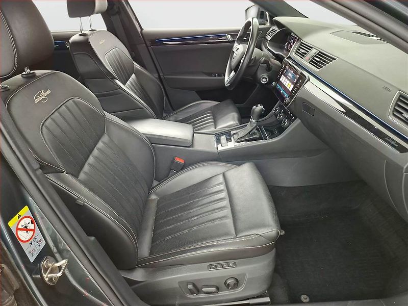 Škoda Superb (2020) Laurin&Klement 2.0 TDI - fotka 9 z 18