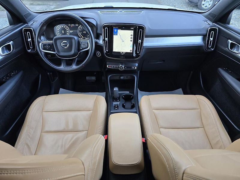 Volvo XC40 T5 2,0 182kW AUT 4x4 KŮŽE -DPH - fotka 7 z 43