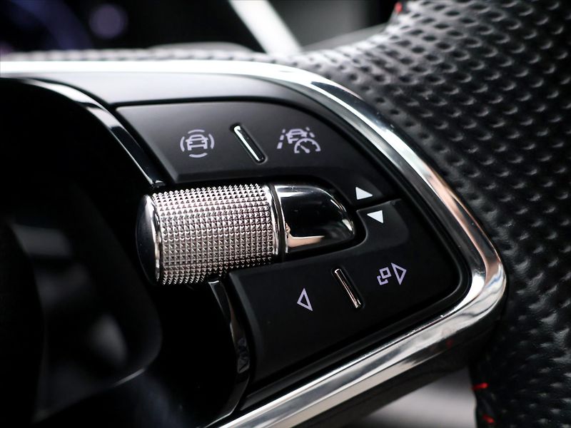 Škoda Octavia 2,0 TSI 180kW DSG CZ RS LED - fotka 20 z 31