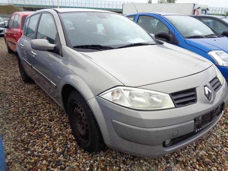 Renault Mégane 1,4 - fotka 1 z 9
