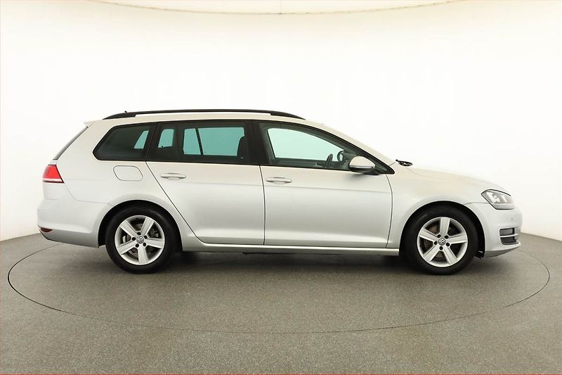 Volkswagen Golf (2014) 2.0 TDI, Serv.kniha, Navi - fotka 6 z 20