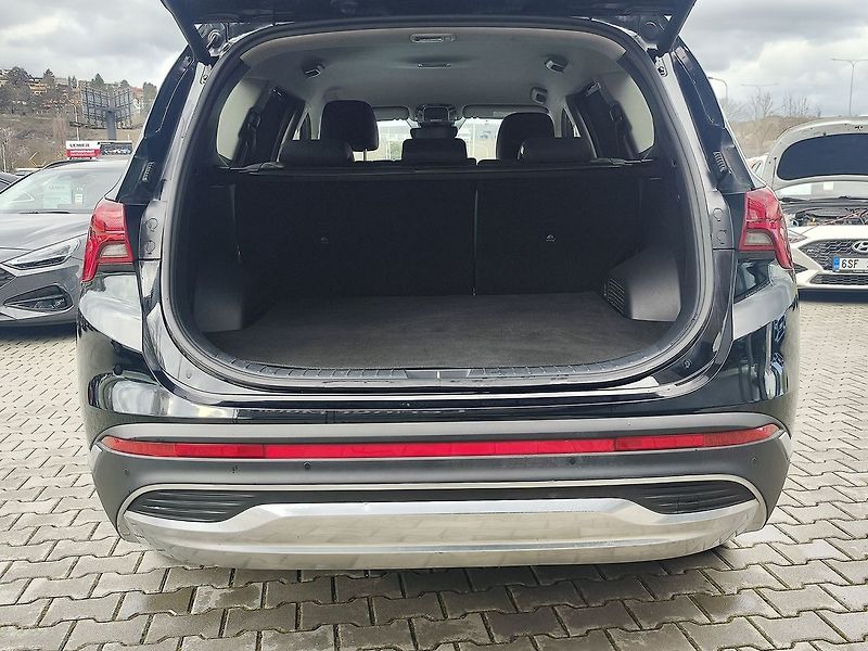 Hyundai Santa Fe 2.2 CRDi/142kW Premium STL DCT - fotka 9 z 37