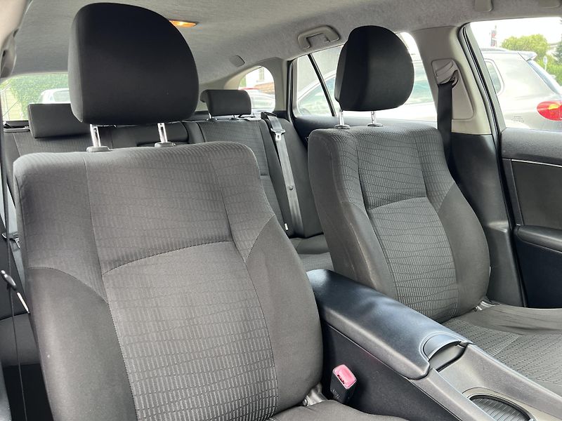 Toyota Avensis SOL 1.8 VVT-i NAVI KLIMA ALU - fotka 36 z 45