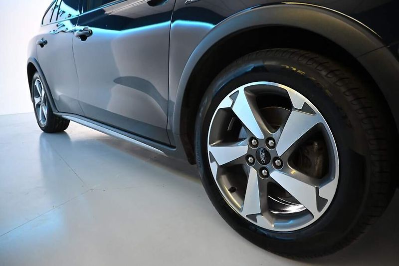 Ford Focus (2022) 1.5 ACTIVE X LED ACC VIRTUAL B - fotka 36 z 38