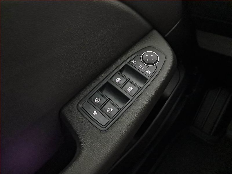 Renault Clio (2021) 1.0 TCe, Kůže, Navi, Tempomat - fotka 15 z 16