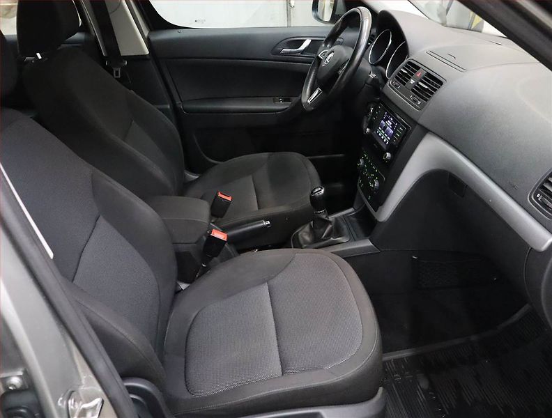 Škoda Yeti (2017) Style 1.4 TSI, ČR,1.maj - fotka 9 z 20