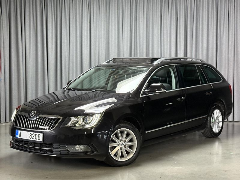 Škoda Superb (2015)  II Facelift maximální výbava - fotka 1 z 14