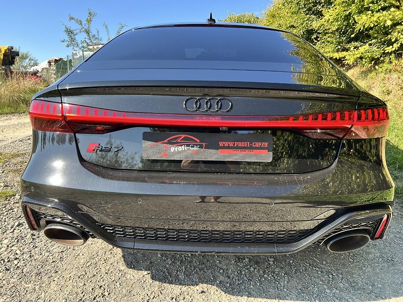 Audi RS 7 (2020) SPORTBACK 4.0 TFSI V8, 441kW - fotka 19 z 28