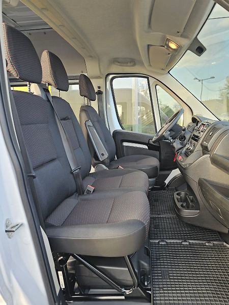 Opel Movano (2024) 6 míst 3500 L3H2 2,2CDTi 140k - fotka 8 z 16