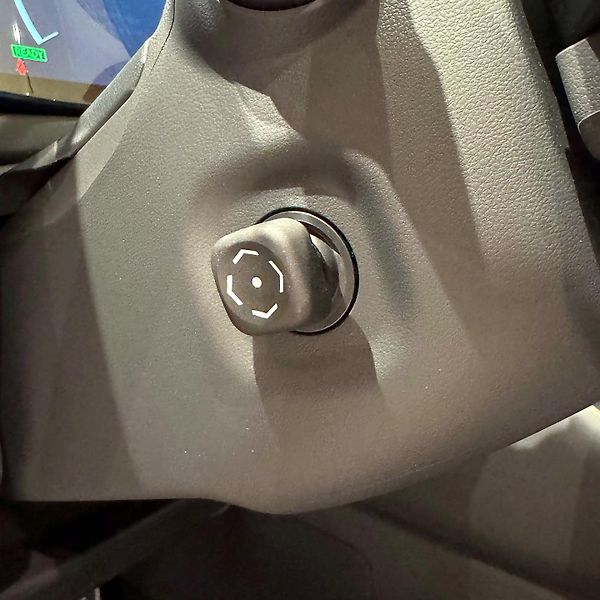 Lexus TX 500h (2025) F SPORT Performance 3  - fotka 14 z 41