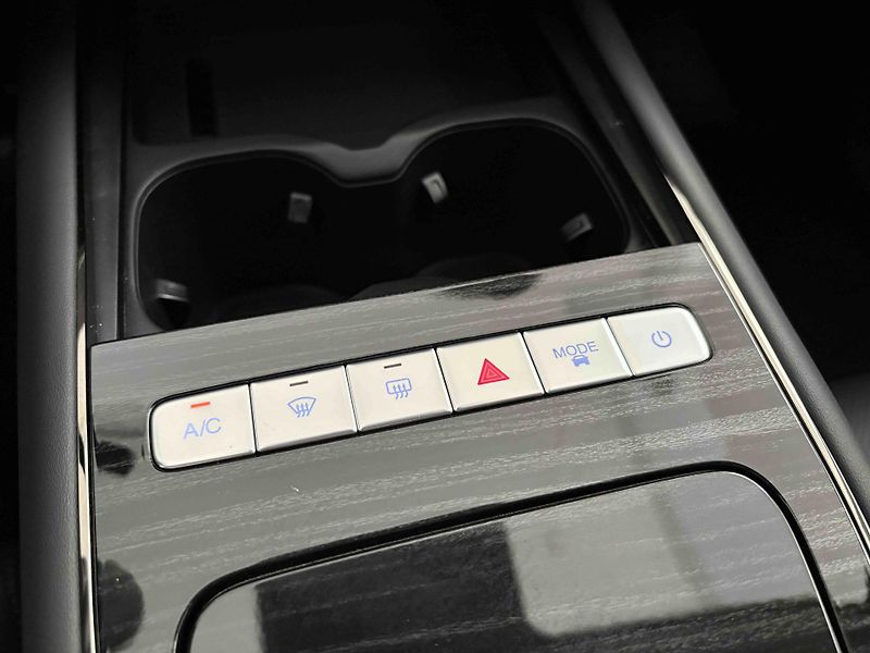 Omoda 5 (2025) 1.6 Premium 108 kW - fotka 22 z 49