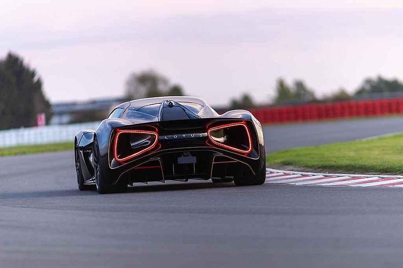 Lotus Evija v limitované edici Fittipaldi.