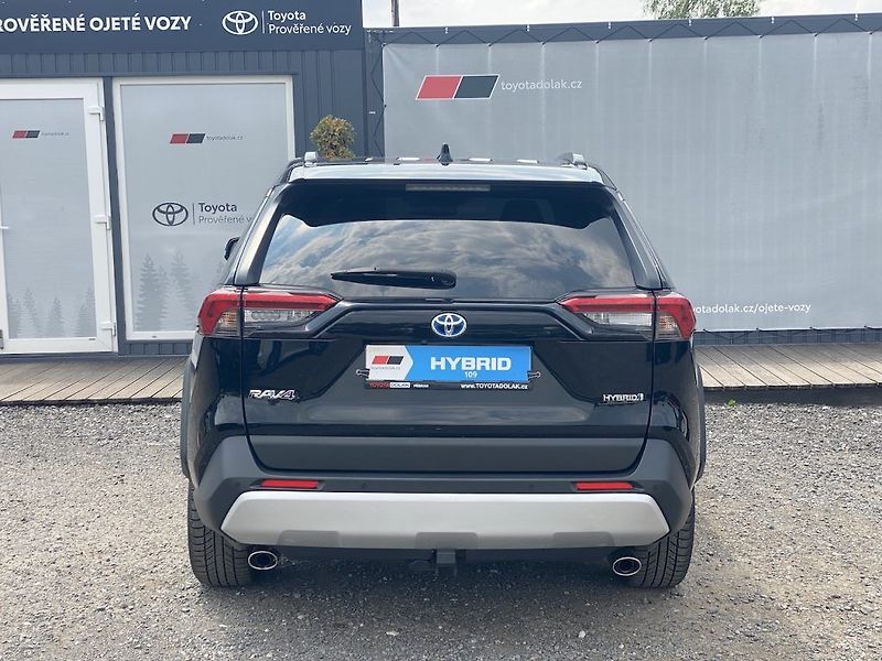 Toyota RAV4 2.5HEV, ČR-1m, Adventure, 4x4 - fotka 6 z 16